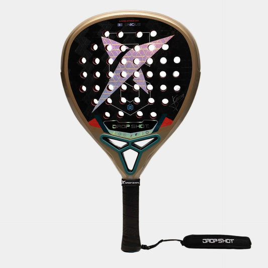 Pala de pádel Drop Shot Axion Attack 2.0 de carbono 24K con formato lágrima.